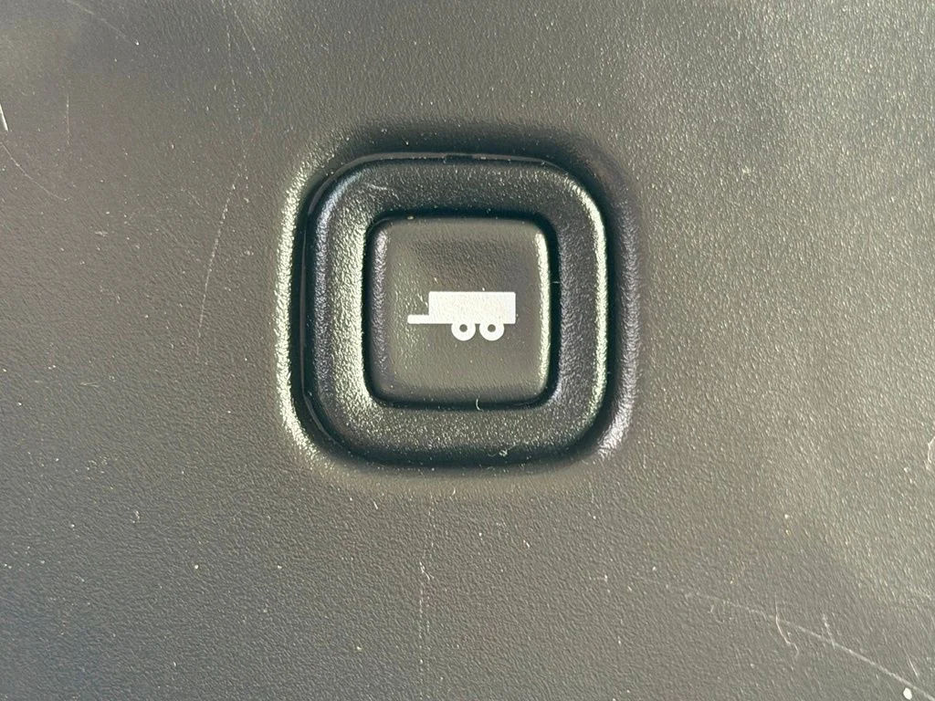 Used 2022 White Chevrolet Work Van image 30