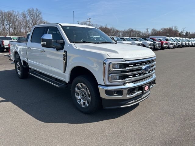 New 2026 Star White Metallic Tri-Coat Ford F-350® Lariat® image 1