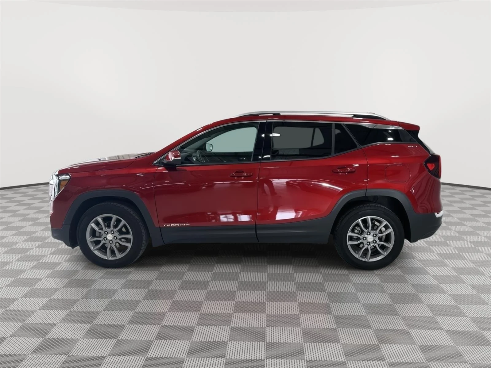 Used 2024 GMC Terrain SLT with VIN 3GKALVEG4RL158621 for sale in Alexandria, Minnesota