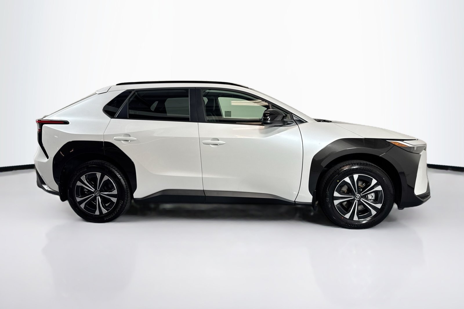 Used 2025 White Toyota Limited image 4