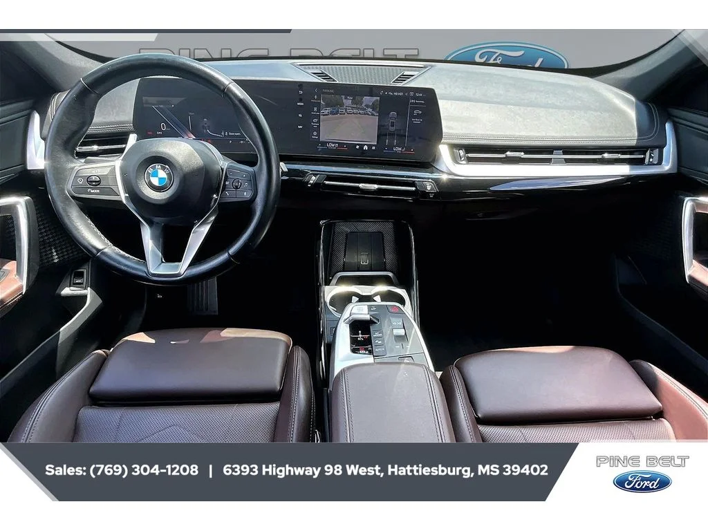 Used 2025 Space Silver Metallic BMW xDrive28i image 13