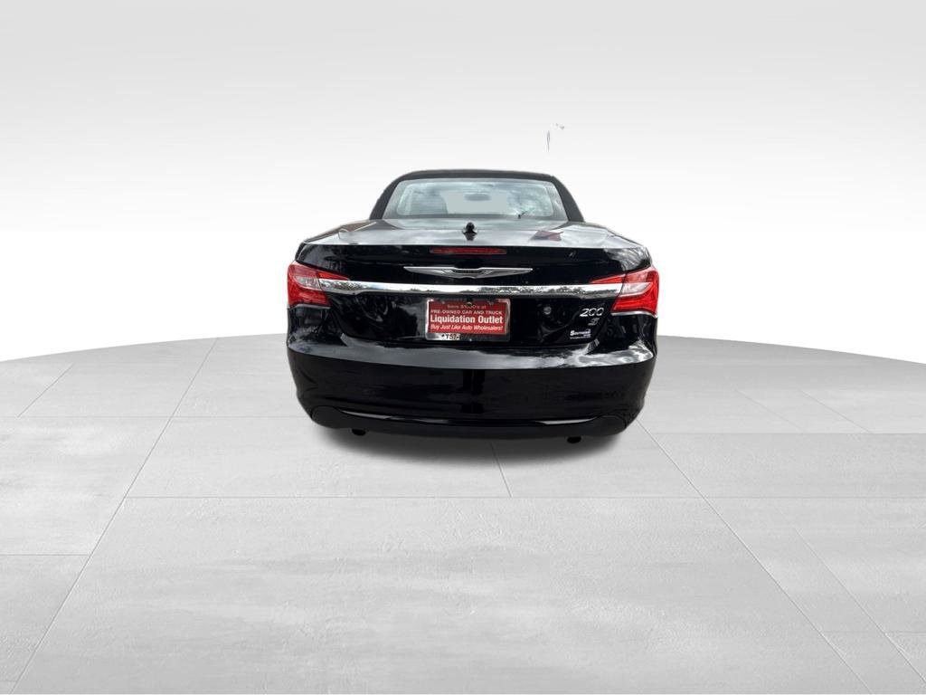 Used 2011 Black Chrysler S image 4