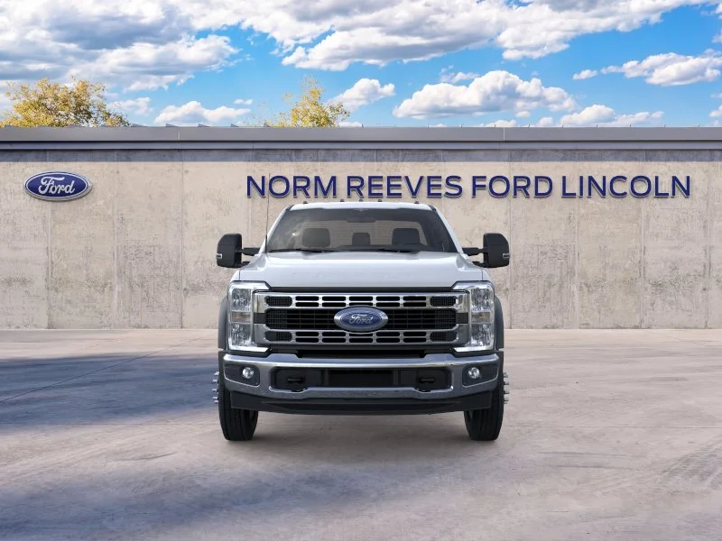 New 2026 Oxford White Ford F-550® XL image 31