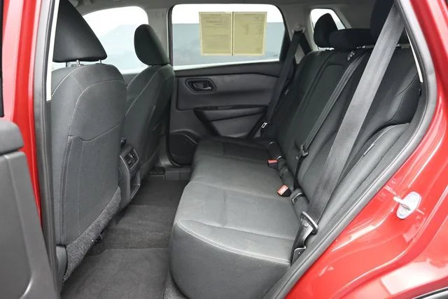 Used 2024 Red Nissan S image 8