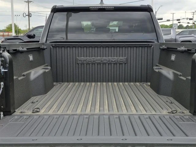 2026 Toyota Tacoma TRD Off Road - Photo 6