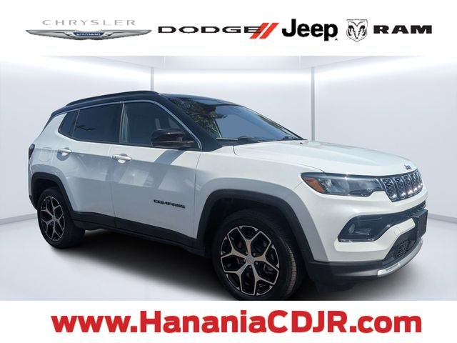 Used 2024 White Jeep Limited image 1
