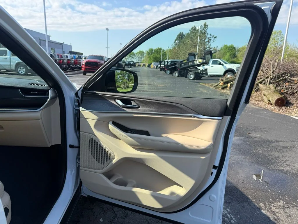 Certified Used 2024 White Jeep Limited image 55
