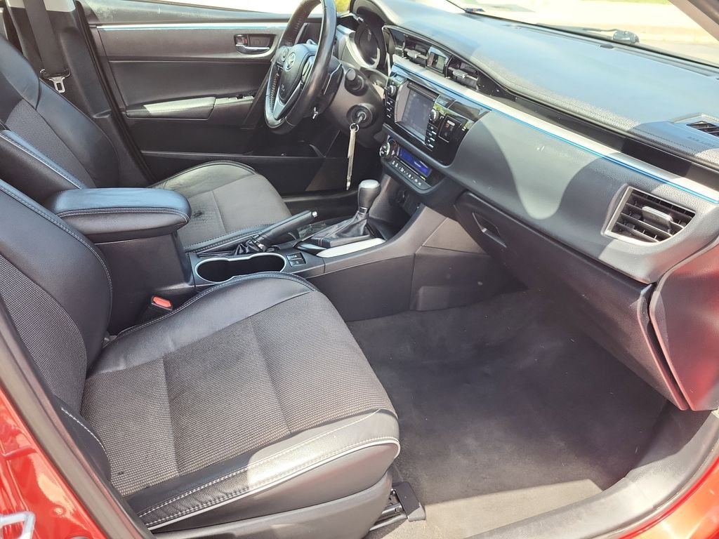 Used 2016 Red Toyota S image 15