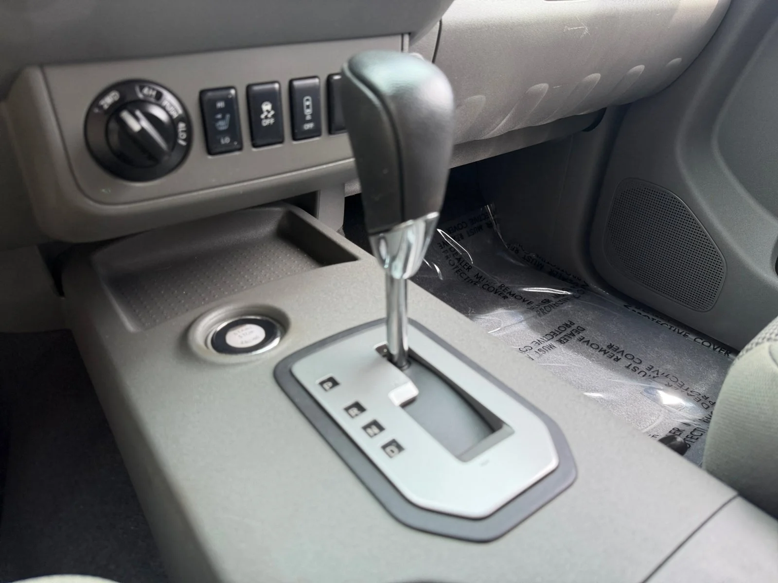 Used 2020 Arctic Blue Metallic Nissan SV image 21