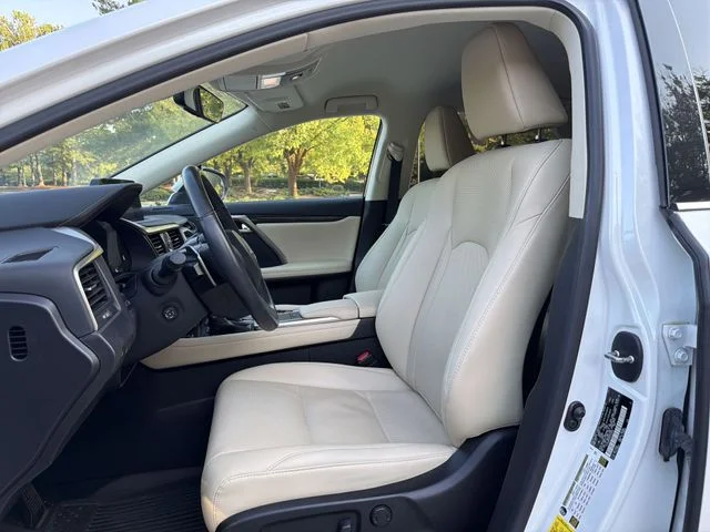 Used 2022 White Lexus 350 image 11