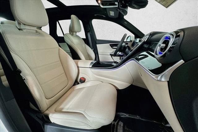 New 2026 Polar White Mercedes-Benz GLC 300 image 56