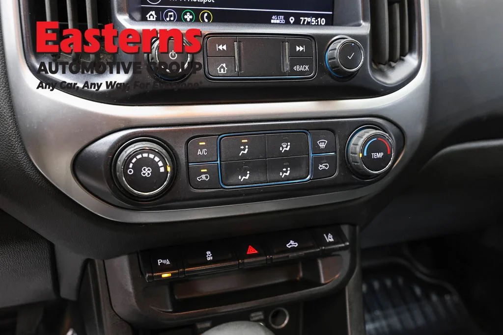Used 2022 White Chevrolet LT image 20