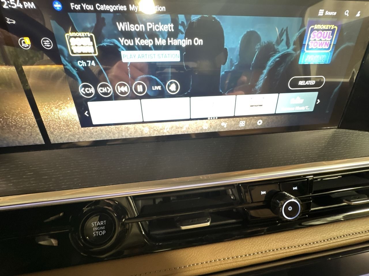 2025 INFINITI QX80 Sensory 4WD - Photo 21