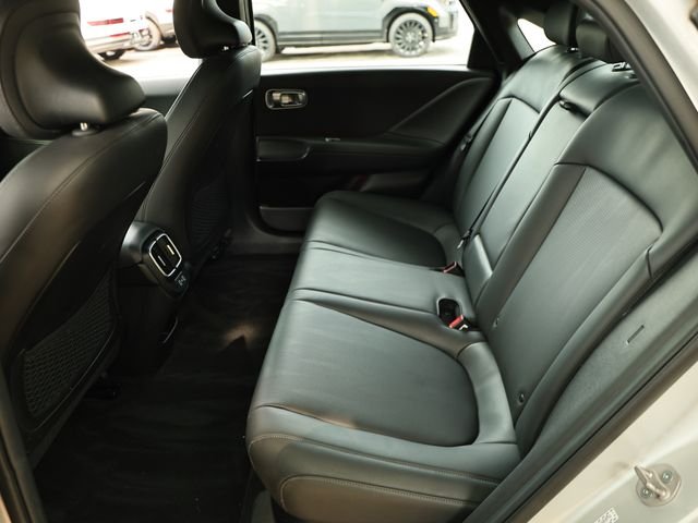 Used 2023 Gravity Gold Matte Hyundai SEL image 22