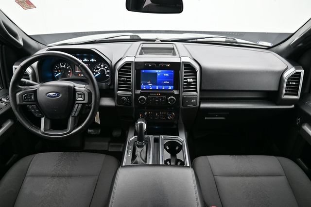 Used 2020 Black Ford XLT image 12