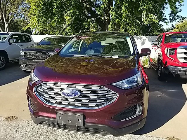 Used 2019 Red Ford SEL image 11