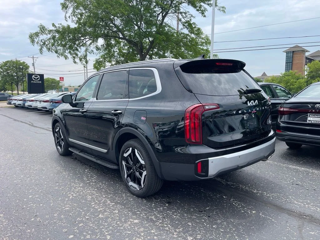 Used 2024 Ebony Black Kia S image 2