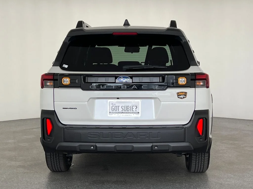 New 2026 CRYSTAL WHITE PEARL Subaru Wilderness image 5