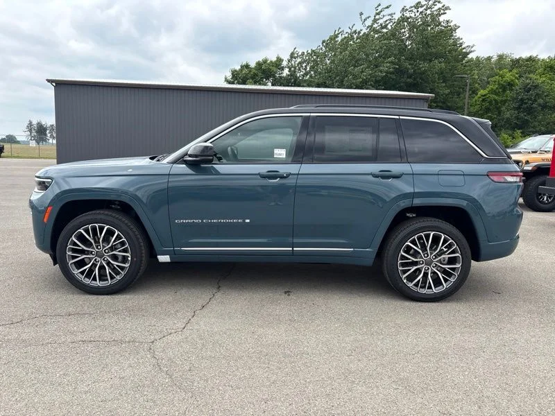 New 2026 Steel Blue Exterior Paint Jeep Summit image 6