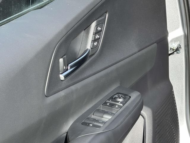 2026 Toyota Prius Plug-in Hybrid XSE Premium - Photo 28