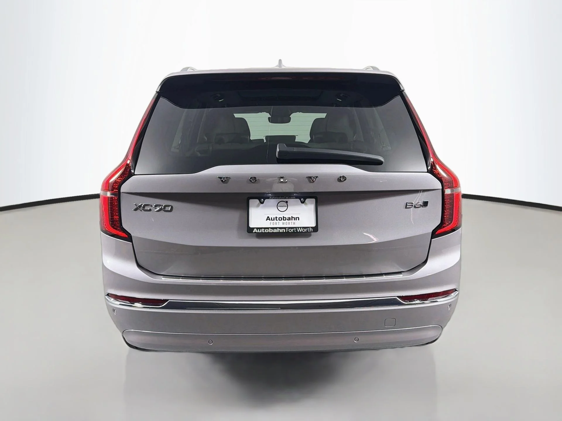 New 2026 Aurora Silver Volvo Ultra image 7