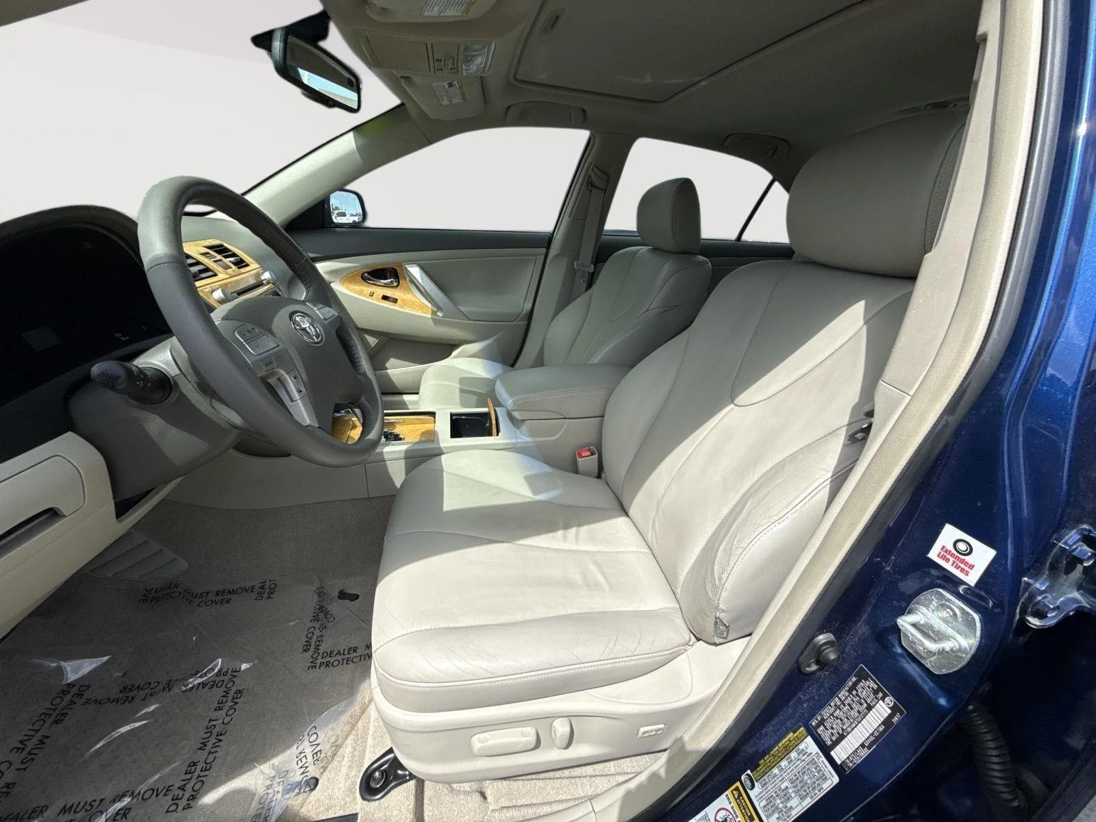 Used 2007 Toyota Camry XLE with VIN 4T1BK46K87U017775 for sale in Kansas City