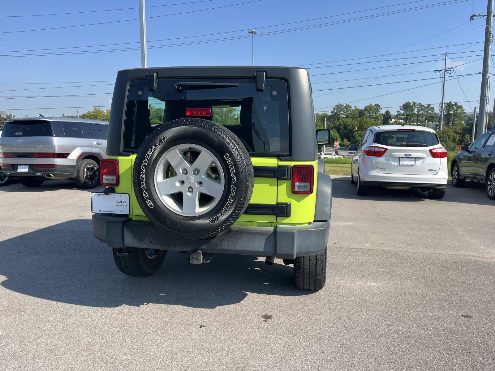 Used 2017 Hypergreen Clearcoat Jeep Sport image 4