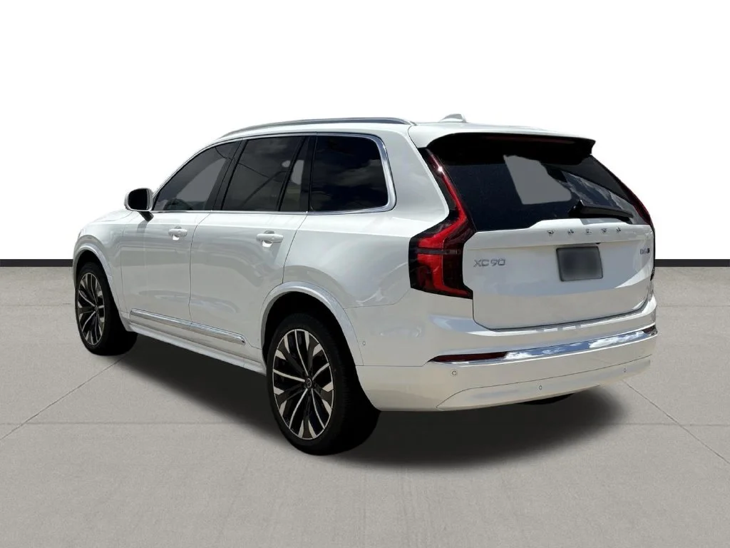 2026 Volvo XC90 Plus - Photo 7