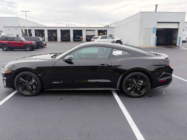 Used 2021 Shadow Black Ford GT Premium image 1