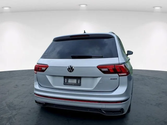 Used 2022 Silver Volkswagen 2.0T SE R-Line Black image 14