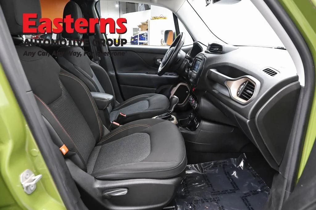 Used 2016 Green Jeep Latitude image 25