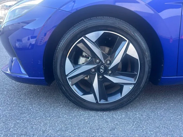 Used 2023 Blue Hyundai SEL image 23