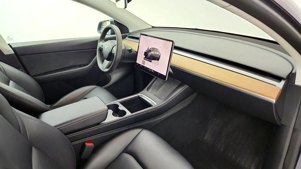 Used 2022 Midnight Silver Metallic Tesla Performance AWD image 28