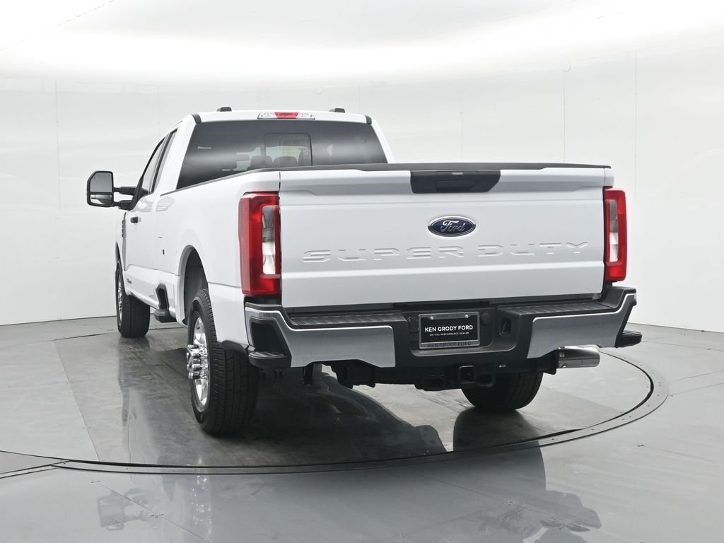 2026 Ford F-350 Super Duty XLT - Photo 31