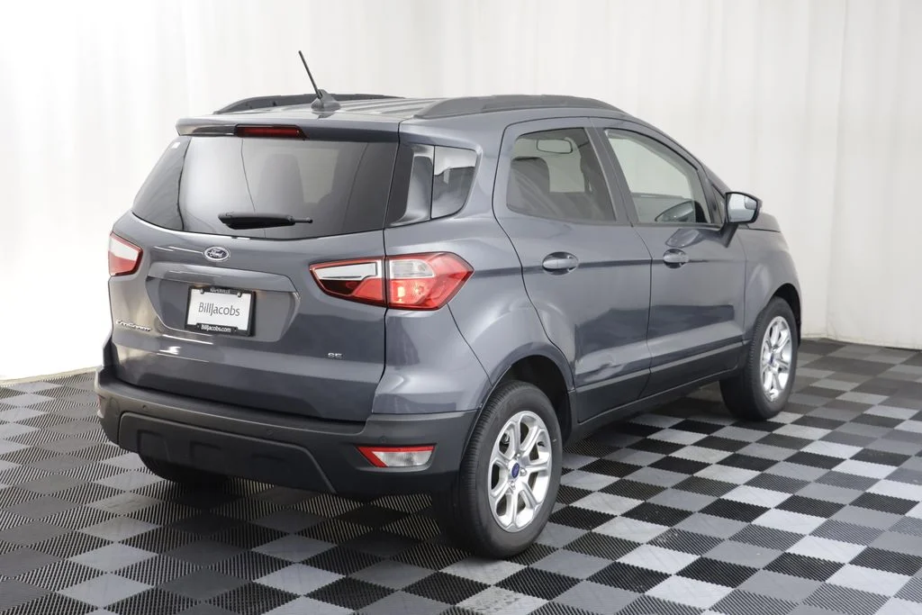 Used 2021 Smoke Metallic Ford SE image 19