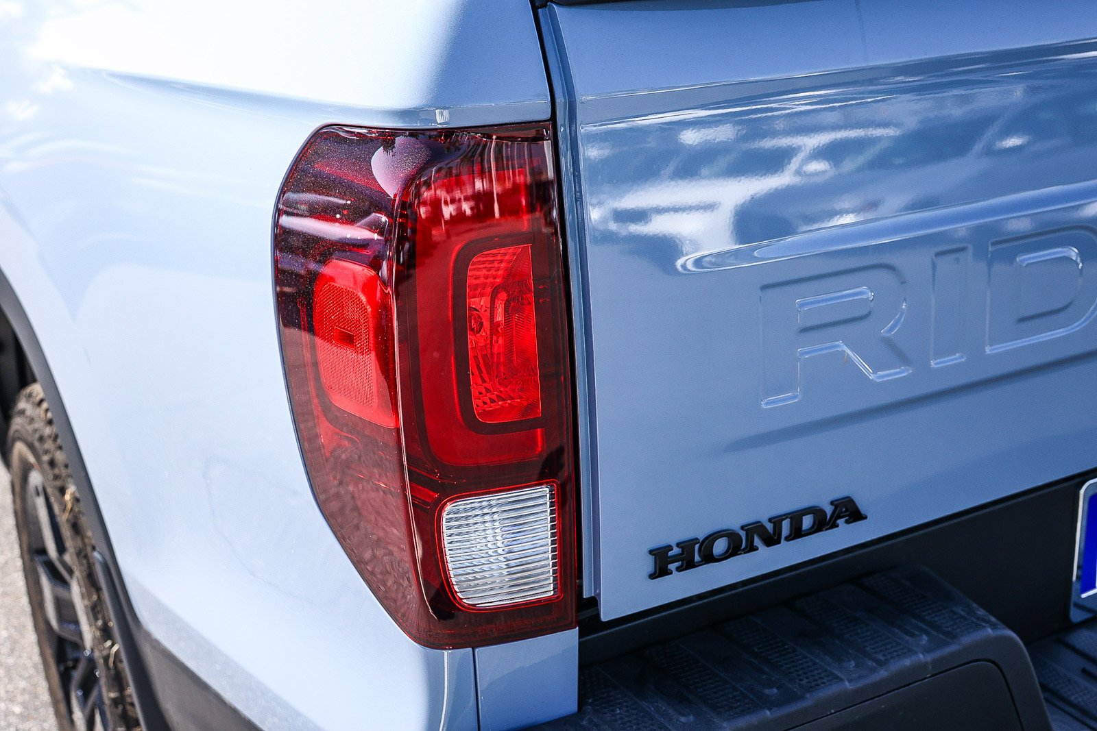 New 2026 Sonic Gray Pearl Honda Black Edition AWD image 7
