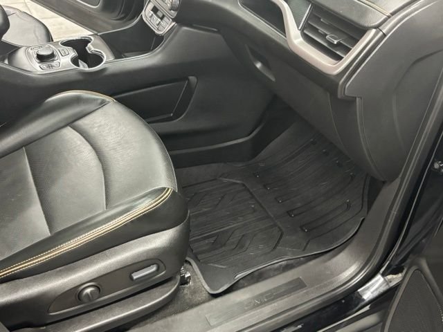 Used 2023 Black GMC AT4 image 44