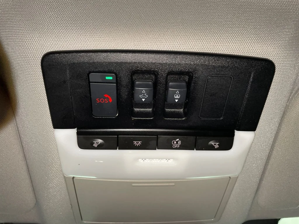 Used 2022 Gun Metallic Nissan SV image 23