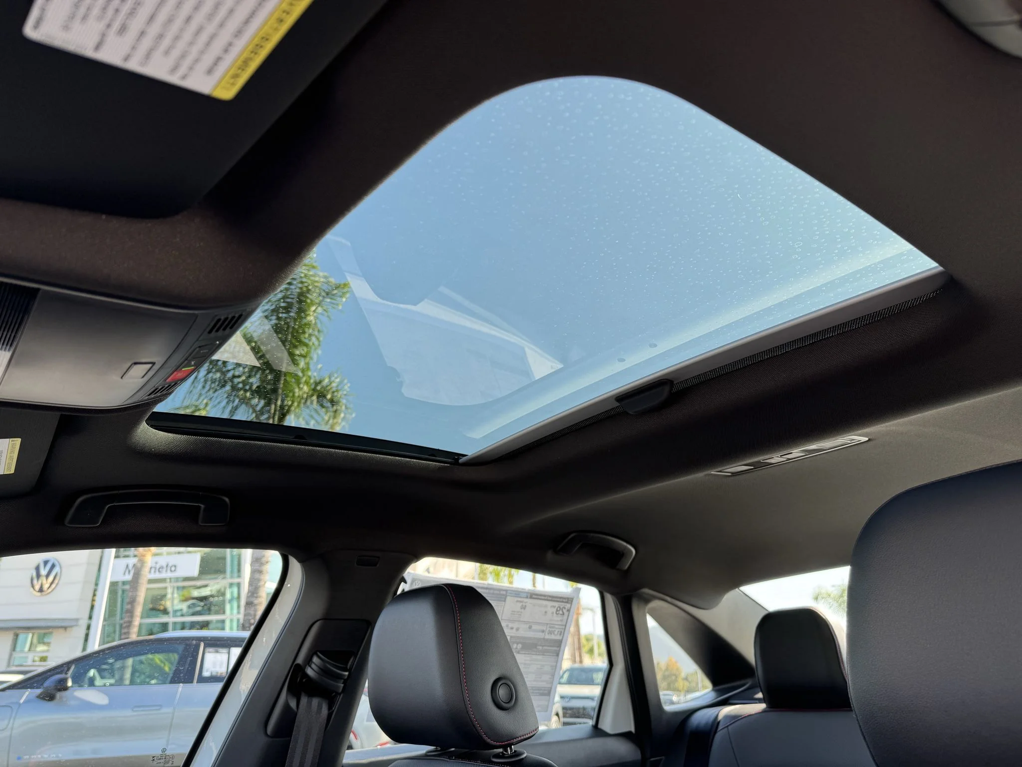 New 2026 Pure White w/Deep Black Roof Volkswagen Autobahn image 28