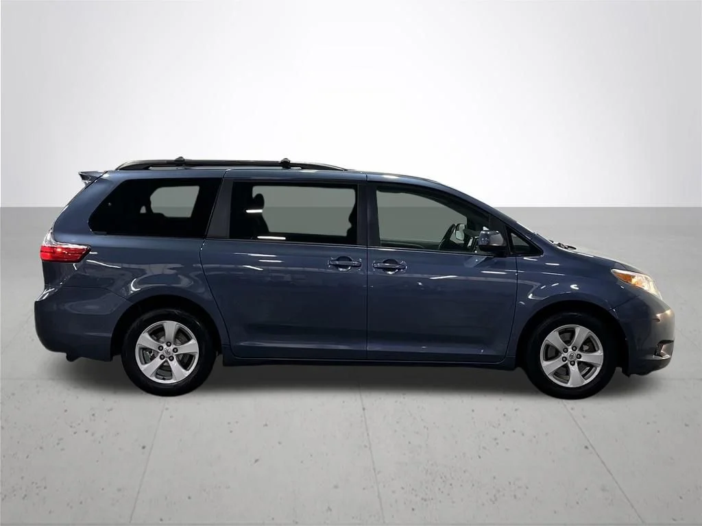 Used 2015 Blue Toyota LE image 9