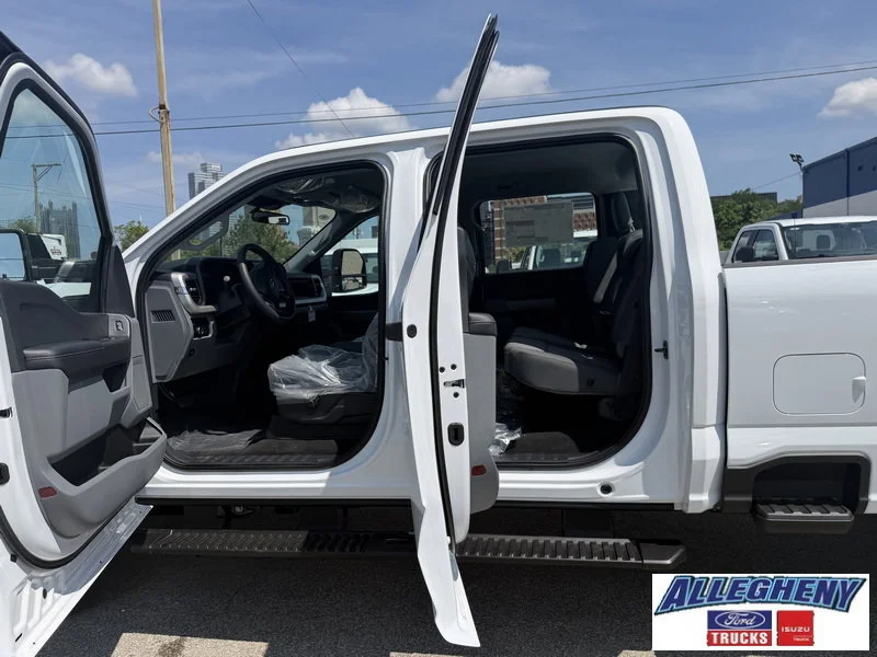 New 2026 Oxford White Ford F-250® XL image 10