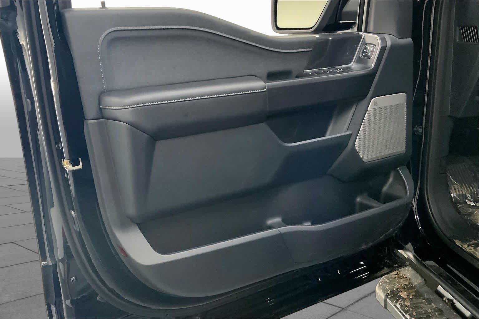 New 2026 Agate Black Metallic Ford Lariat® image 10