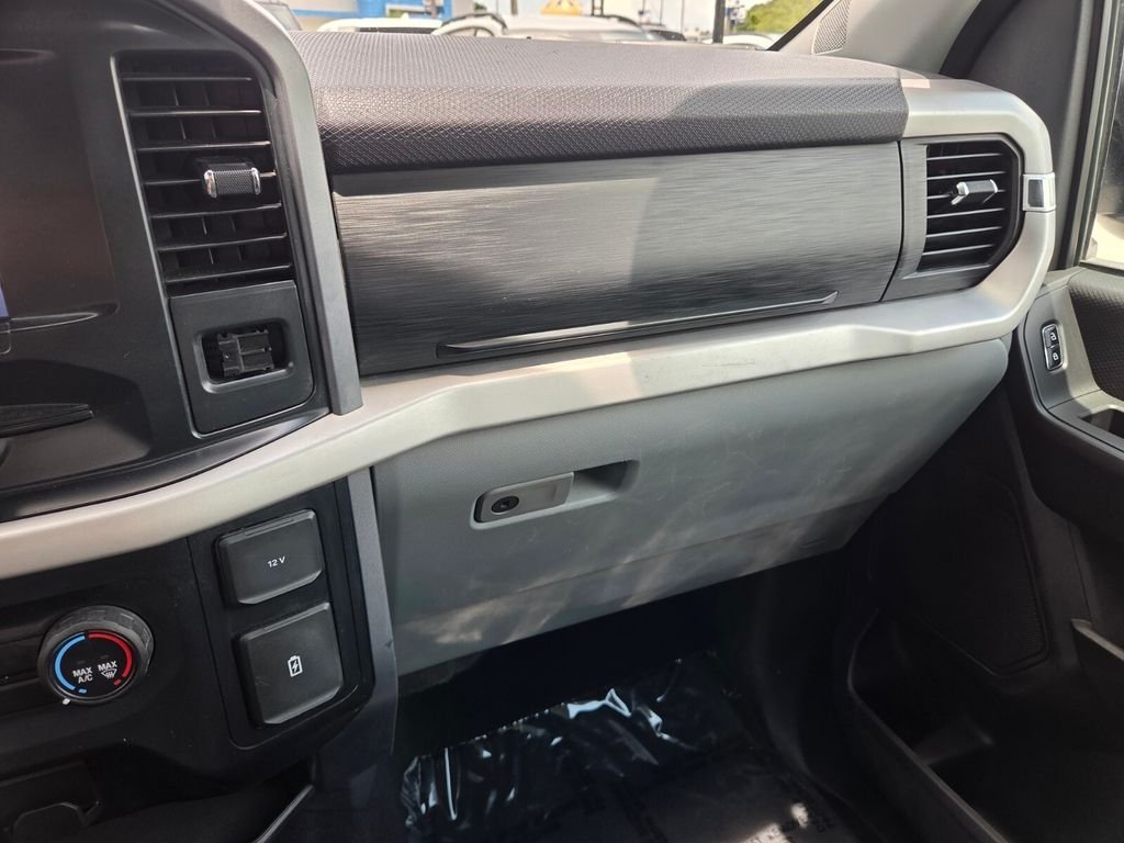 Used 2023 White Ford XL image 25