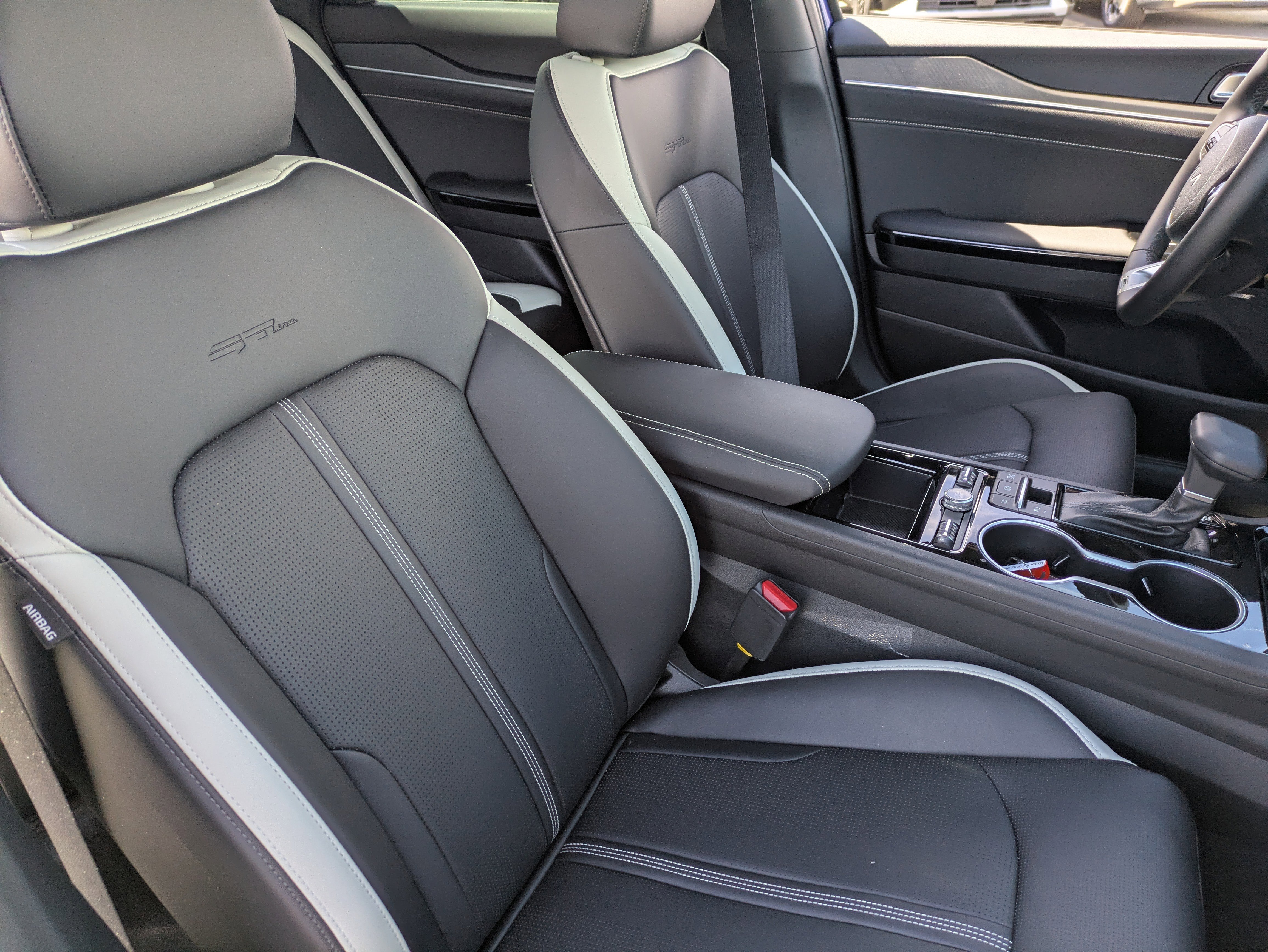 2026 Kia K5 GT-Line - Photo 10