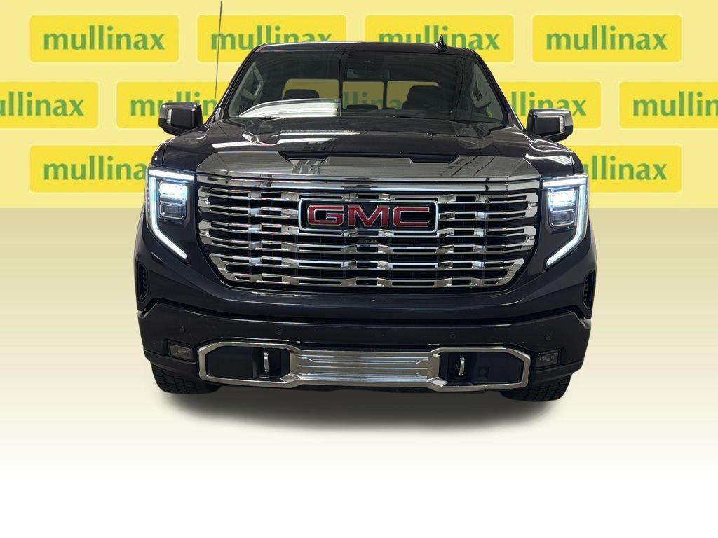 Used 2024 Silver GMC Denali image 5