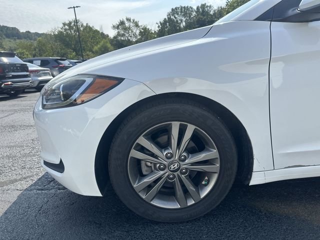 Used 2018 White Hyundai SEL image 20