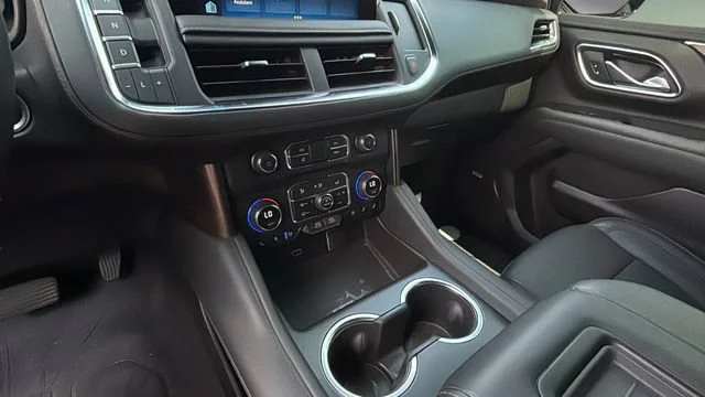 Used 2024 Summit White Chevrolet High Country image 14
