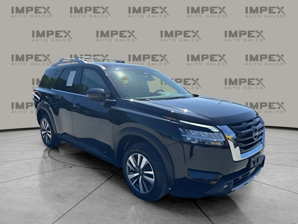 Used 2023 Black Nissan SL image 7