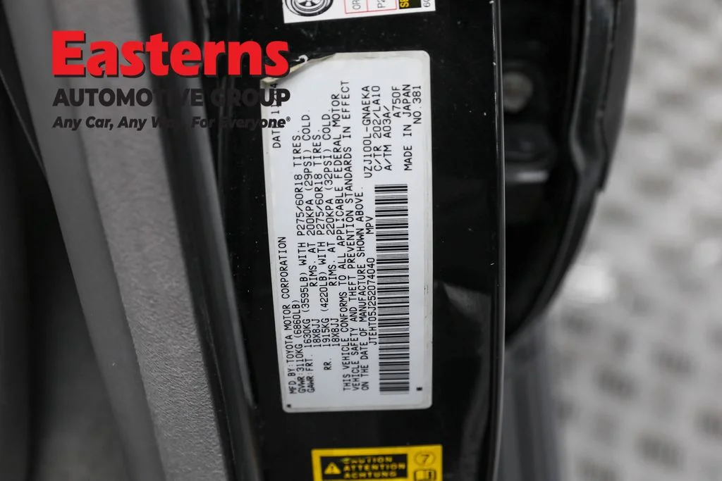 Used 2005 Black Toyota Base image 39