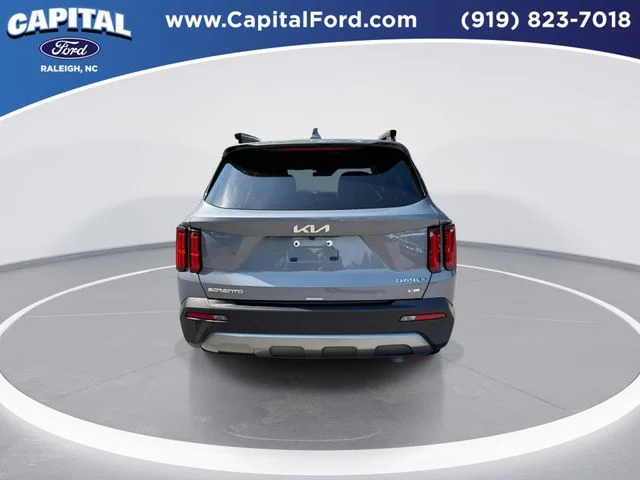 Used 2023 Silver Kia X-Line SX Prestige image 7
